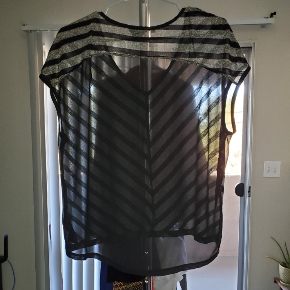 GUESS Sheer Top - Picture 4 of 4